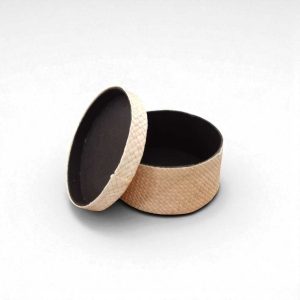 Kotak Penyimpanan Bundar Anyaman Pandan Alami dengan Lapisan Dalam Hitam Elegan