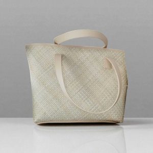 Tas Anyaman Pandan Perca Elegan Serbaguna